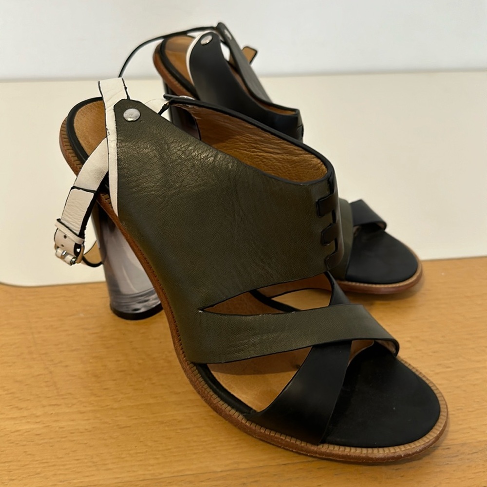 Lamb Leather Shoes with Lucite Heel